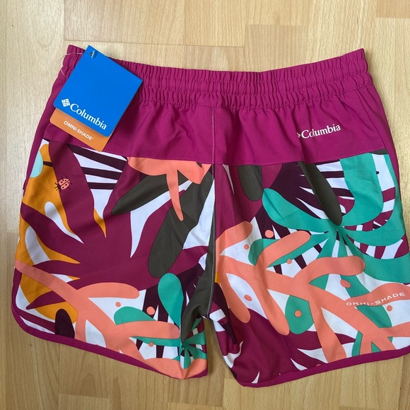 New! Girls Size M (10-12) Columbia UPF 50 shorts - Picture 2 of 4